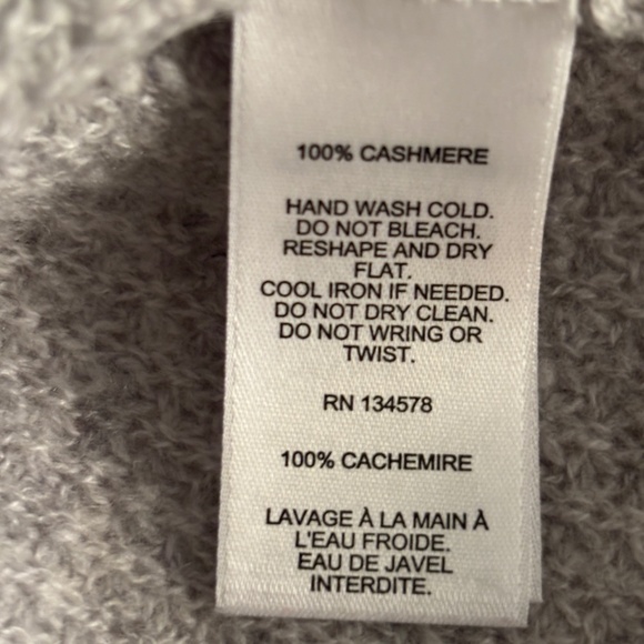 Vineyard Vines Cashmere Sweater - Picture 5 of 5